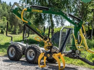 Skogsvagn ATV 3 ton, med kran 4,2 m
